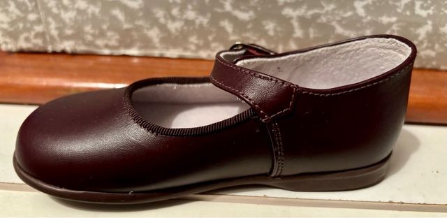 Zapato niña marron sin estrenar