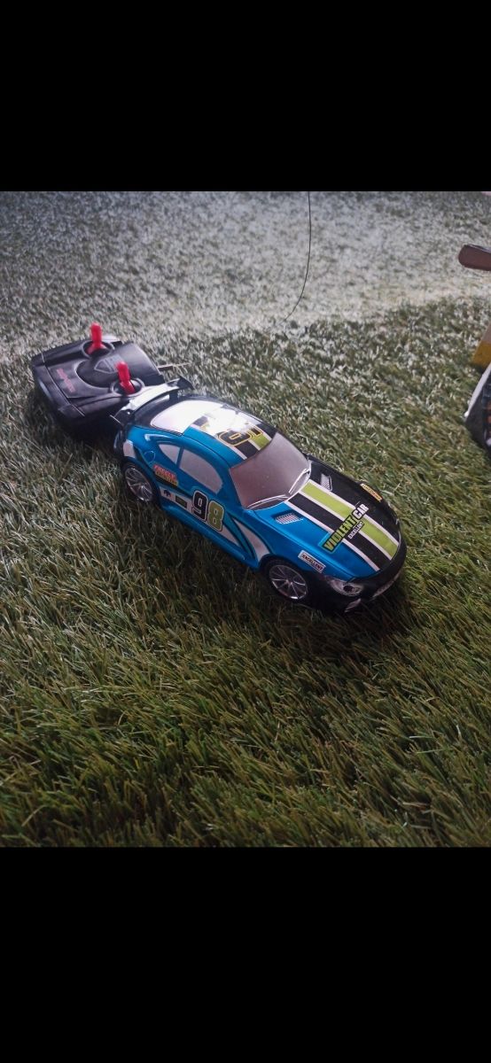 Coche teledirigido para niños