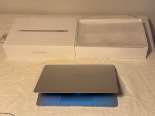 Macbook Air i5