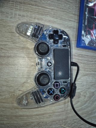 Ps4 pro 1 tirabay
