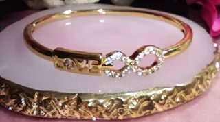 Brazalete de acero inoxidable