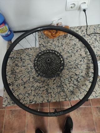 Rueda trasera duke lucky jack sls3 HD dt swiss 350