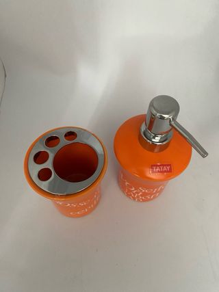 Dosificador jabon y portacepillos