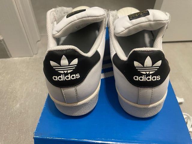 Adidas superstar 42 2/3