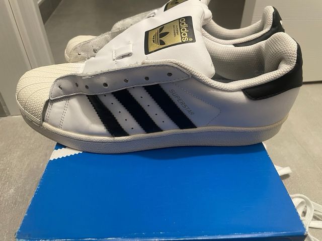 Adidas superstar 42 2/3
