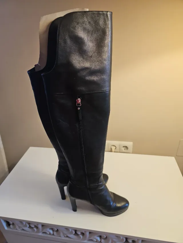 Botas negras tacón alto