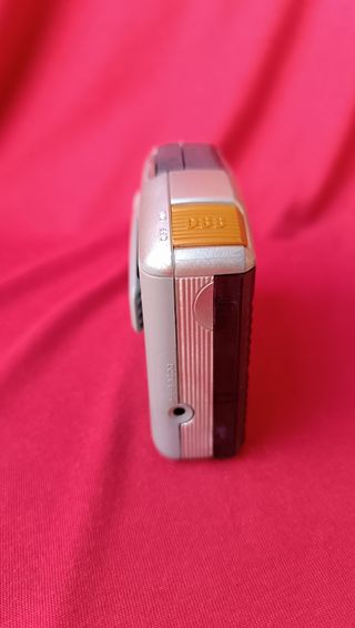 Walkman Philips AQ6591 con radio