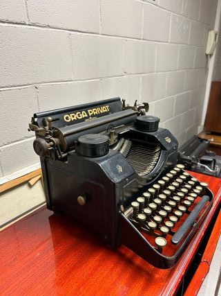 MAQUINA DE ESCRIBIR ANTIGUA ORGA PRIVAT