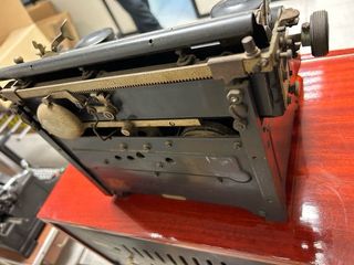 MAQUINA DE ESCRIBIR ANTIGUA ORGA PRIVAT