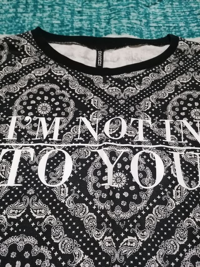 Camiseta manga larga negra y blanca