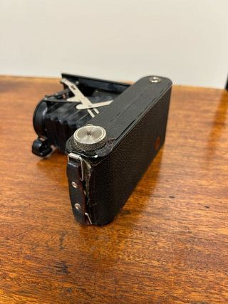 CAMARA DE FOTOS ANTIGUA LUMIERE