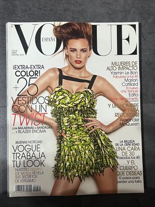 REVISTA VOGUE ABRIL 2010