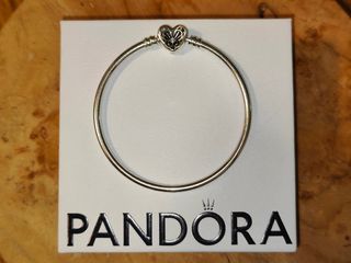 Pulsera Pandora corazón mariposa