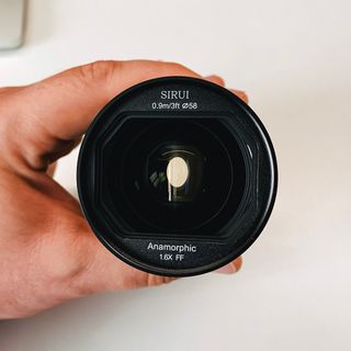 Objetivo Sirui Saturn 35 mm T2.9 anamórfica 1.6x