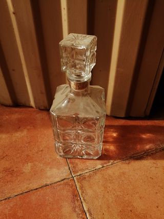 Botellas de licor antiguas