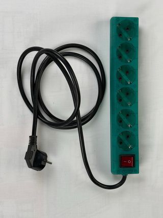 Regleta de 6 enchufes verde