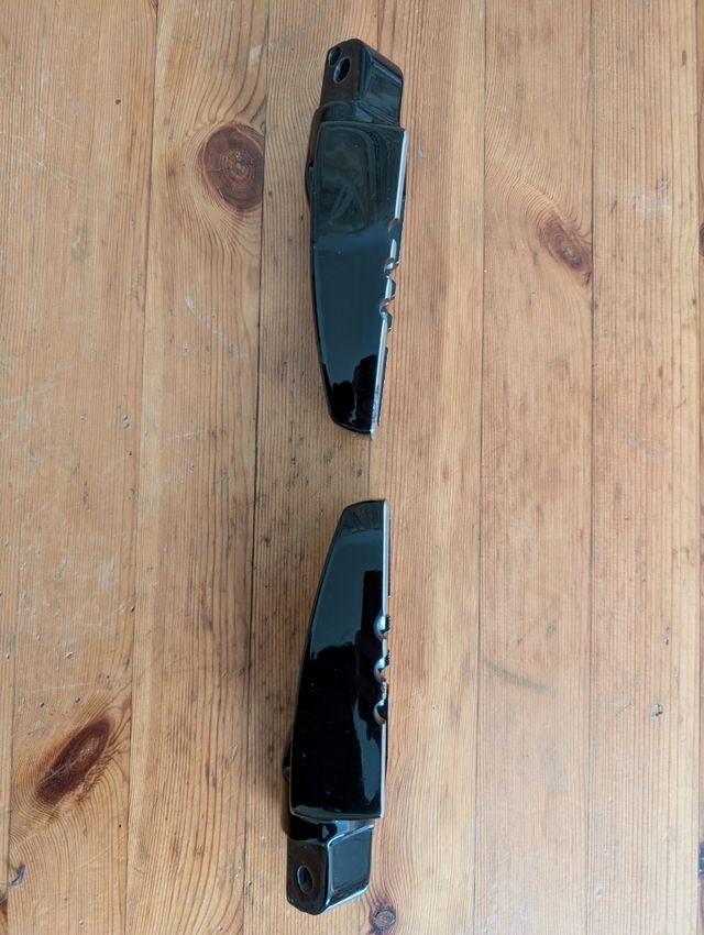 Pedane poggiapiedi passeggero Wild One