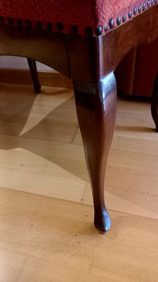 Coppia di sgabelli e poltrone antichi 