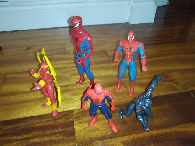 Spiderman 5 muñecos