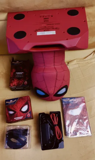 Altavoz busto Spiderman 1:1 tamaño real