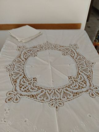 Tovaglia da tavola rotonda . Vintage