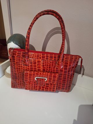 Bolso  de piel  auténtica 