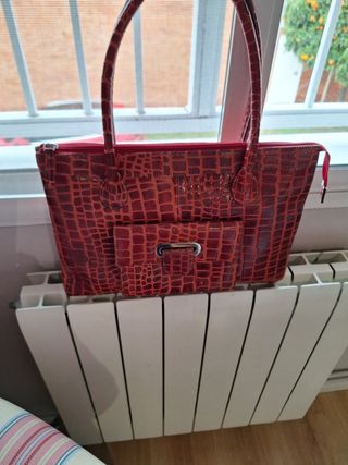 Bolso  de piel  auténtica 