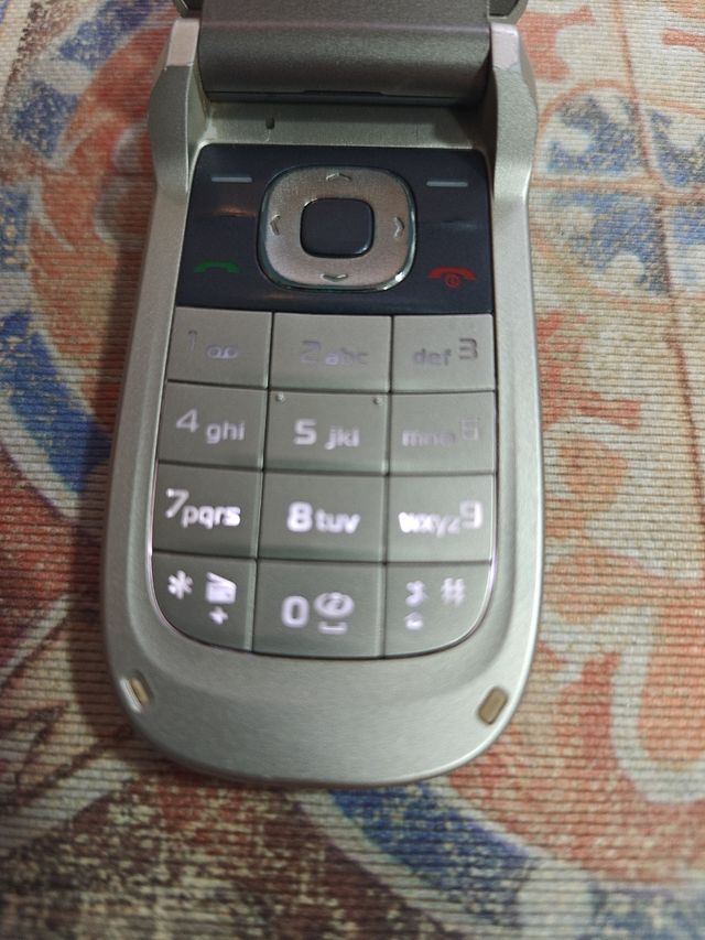 Nokia 2760 