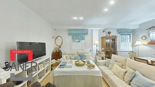 Piso en alquiler en Los Remedios en Sevilla