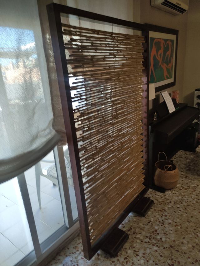 Biombo o parabán de bambú