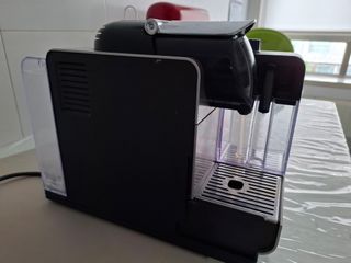 Cafetera Nespresso Lattissima plus
