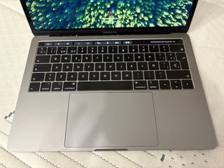 MACBOOK PRO