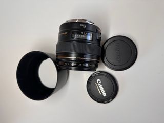 Canon EF 85mmf 1.8  + parasol original +(2filtros)