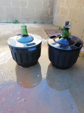 Garrafones de vino