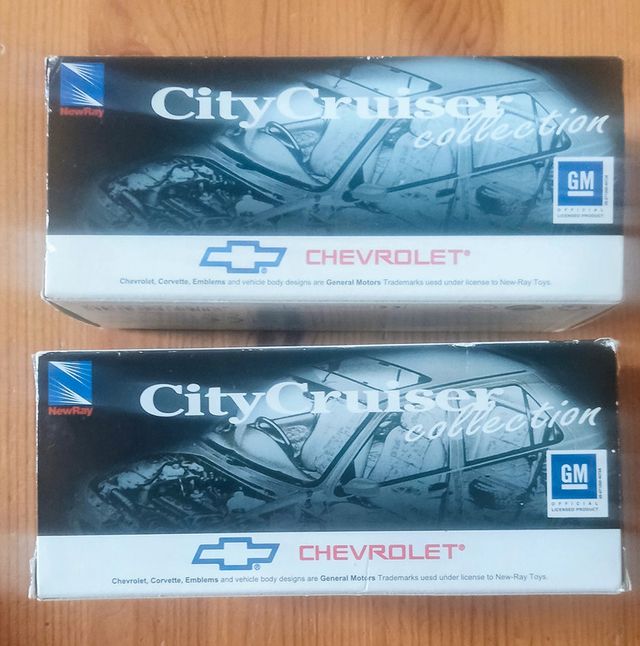 Chevrolet Corvette 1957 & 1969 Escala 1:43 Newray