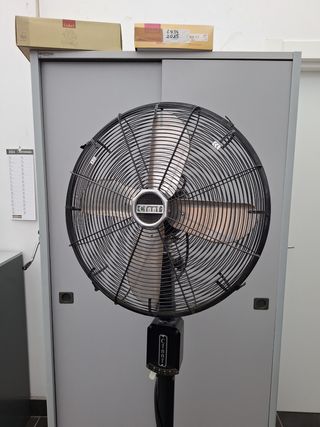 Ventilatore a piantana