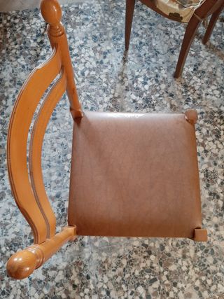 2 Sedie da camera con sedile in pelle color marron