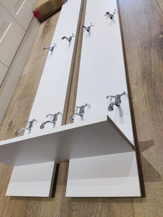 Perchero blanco nuevo