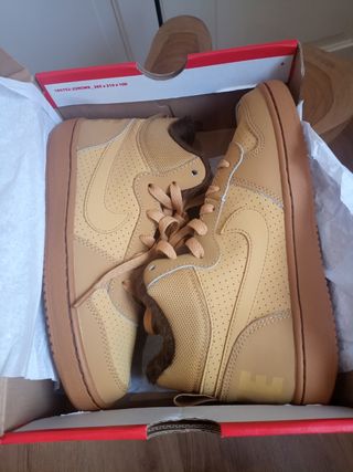 Nike court borough mid wntr GS ! originales!