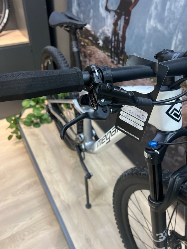 Megamo track 10 talla S 