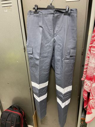 Pantalon trabajo con forro talla 50