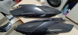 Tapa lateral dercha kymco