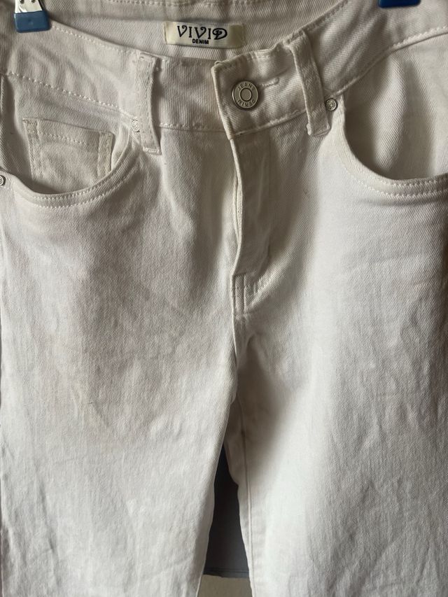 Pantalón blanco vaquero pantalón blanco vaquero