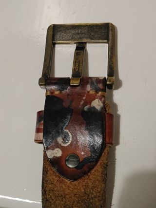 Cinturón de piel 
