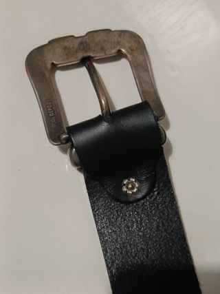 Cinturón de piel 
