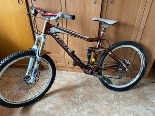 Bicicleta enduro TREK 