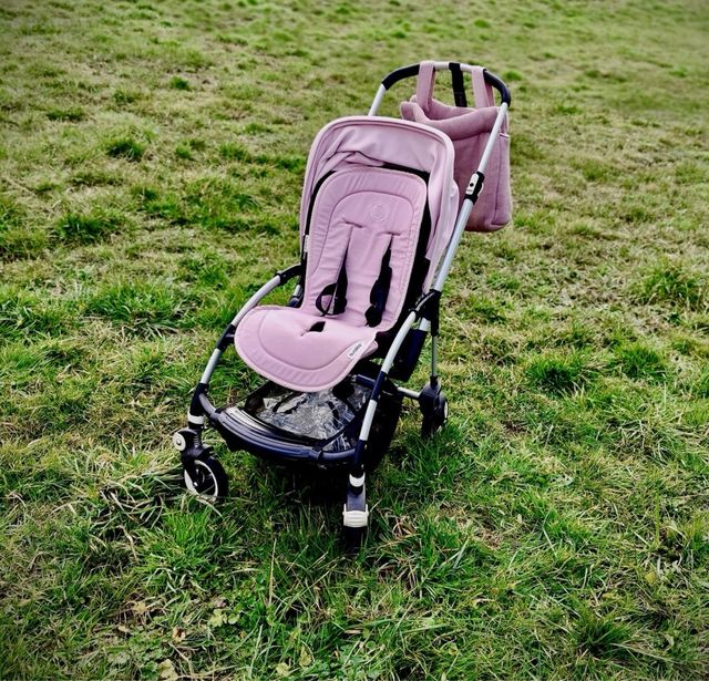 Silla paseo bugaboo bee con doble capota y saco