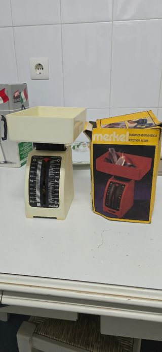 Balanza Merkel bintage