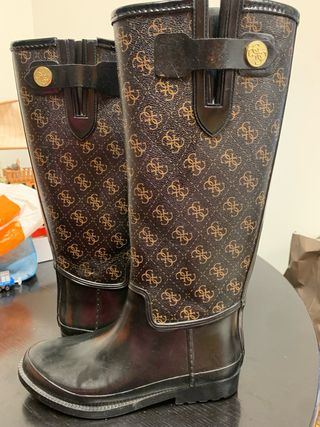 Botas para agua GUESS