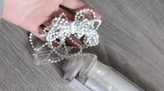 Estor enrrollable color blanco roto